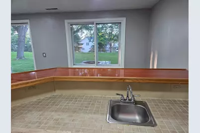 2192 Tower Court, Woodbury, MN 55125 - Photo 14