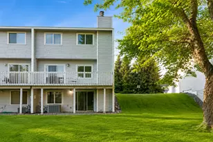 2192 Tower Ct, Woodbury, MN 55125 - Photo 28