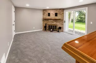 2192 Tower Ct, Woodbury, MN 55125 - Photo 18