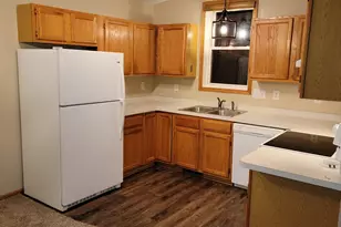 2403 Brenner Ct, Roseville, MN 55113 - Photo 8