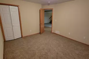 2403 Brenner Ct, Roseville, MN 55113 - Photo 20
