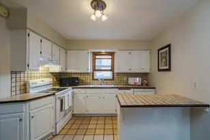 1263 Minnehaha Ave W, Saint Paul, MN 55104 - Photo 10