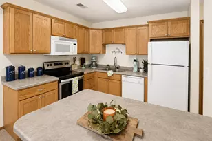 875 Bahls Dr, Hastings, MN 55033 - Photo 10