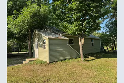 522 Main Street E, Hines, MN 56647 - Photo 8