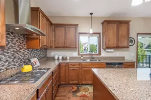 1113 Rosemary Ln, Chaska, MN 55318 - Photo 10