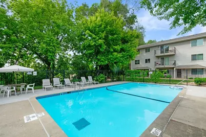 2110 Ridge Drive #13, Saint Louis Park, MN 55416 - Photo 10