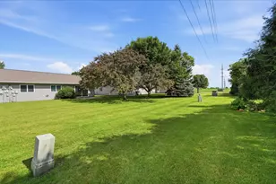 2706 9th St SW, Willmar, MN 56201 - Photo 32