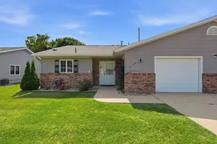 2706 9th St SW, Willmar, MN 56201 - Photo 6