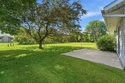 2706 9th Street SW, Willmar, MN 56201 - Photo 2