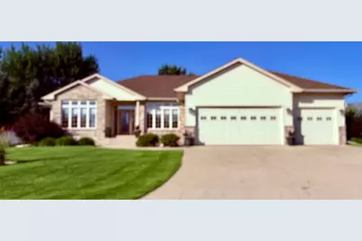 1507 18th Avenue SW, Austin, MN 55912 - Photo 1