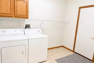 1246 Vernon Dr, Carver, MN 55315 - Photo 14