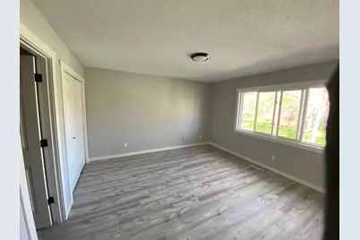 2817 Flag Avenue N, New Hope, MN 55427 - Photo 8
