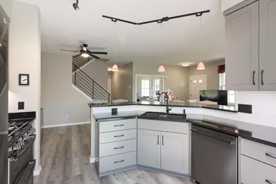 8960 Comstock Lane N, Maple Grove, MN 55311 - Photo 22