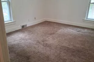 835 3rd St E, Saint Paul, MN 55106 - Photo 24