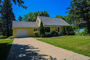822 Westwood Dr SW, Alexandria, MN 56308 - Photo 2