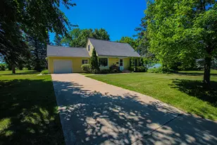 822 Westwood Dr SW, Alexandria, MN 56308 - Photo 1