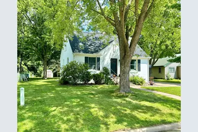 351 E Hughes Street, New Richmond, WI 54017 - Photo 4