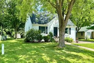 351 E Hughes St, New Richmond, WI 54017 - Photo 4