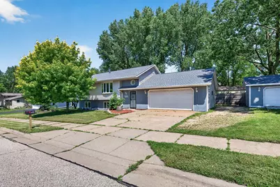 2709 Holloway Avenue E, North Saint Paul, MN 55109 - Photo 1