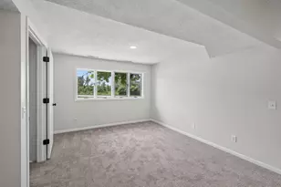 2709 Holloway Ave E, North Saint Paul, MN 55109 - Photo 20