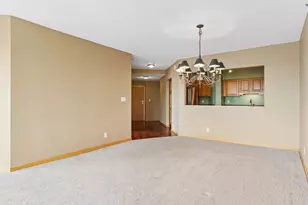 168 6th St E, Saint Paul, MN 55101 - Photo 4