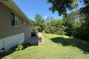 418 1st St, Sandstone, MN 55072 - Photo 16