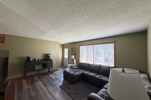 418 1st St, Sandstone, MN 55072 - Photo 6