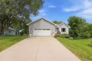 119 Mc Farlane Street NW, Alexandria, MN 56308 - Photo 2