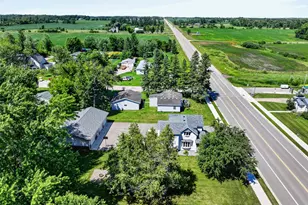 341 N Nelson St, Nelson, MN 56355 - Photo 38