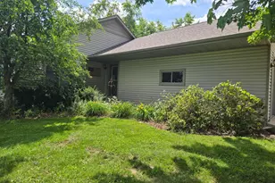 1917 190th St, New Richmond, WI 54017 - Photo 2