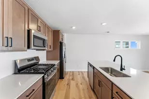 1216 Edge Cir, Jordan, MN 55352 - Photo 8