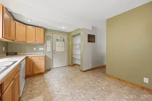 614 N 8th St, Brainerd, MN 56401 - Photo 6