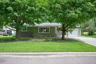 211 Kelser St, Welcome, MN 56181 - Photo 26
