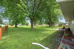 211 Kelser St, Welcome, MN 56181 - Photo 30