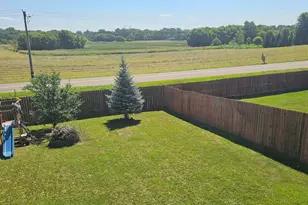 9318 Golden Pond Ln N, Monticello, MN 55362 - Photo 8