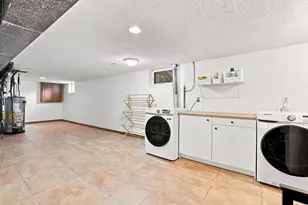 3224 Hillsboro Ave N, New Hope, MN 55427 - Photo 22