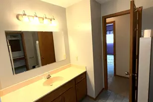 2635 Guthrie Ave N, Oakdale, MN 55128 - Photo 14
