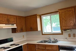 2635 Guthrie Ave N, Oakdale, MN 55128 - Photo 2