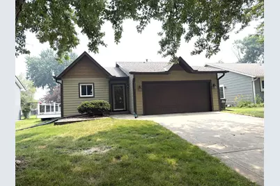 2635 Guthrie Avenue N, Oakdale, MN 55128 - Photo 1
