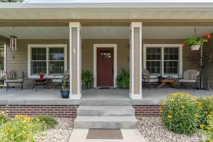 809 Spruce Pl, Saint Peter, MN 56082 - Photo 2
