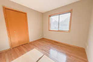 2543 Cypress St, Maplewood, MN 55109 - Photo 32