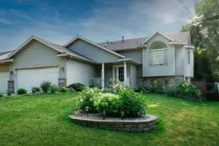 2543 Cypress St, Maplewood, MN 55109 - Photo 1
