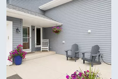2870 Jordan Drive, Woodbury, MN 55125 - Photo 2