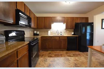 1585 Cohansey Street #101, Saint Paul, MN 55117 - Photo 6