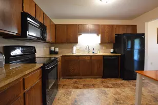1585 Cohansey St, Saint Paul, MN 55117 - Photo 6