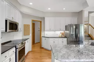 22346 Red Oak Dr, Rogers, MN 55374 - Photo 12