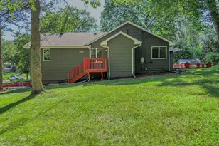 3628 Steele St, Minnetonka, MN 55345 - Photo 4
