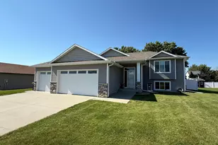 506 3rd St SE, Hayfield, MN 55940 - Photo 1