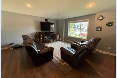 506 3rd Street SE, Hayfield, MN 55940 - Photo 2