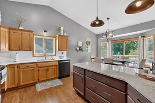 1002 John & Mary Dr SE, Chatfield, MN 55923 - Photo 6